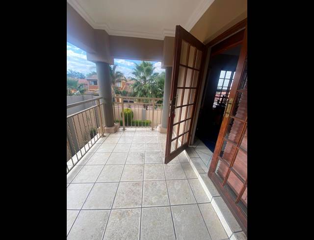 3 BEDROOM HOUSE FOR SALE IN AERORAND